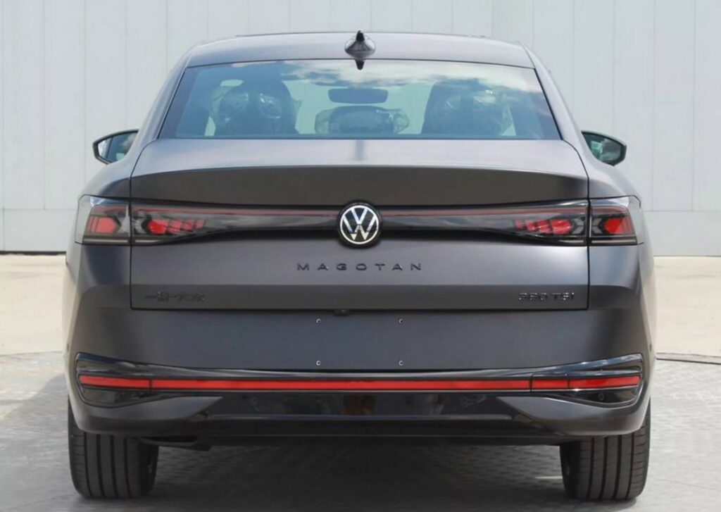 Volkswagen Passat Sedan