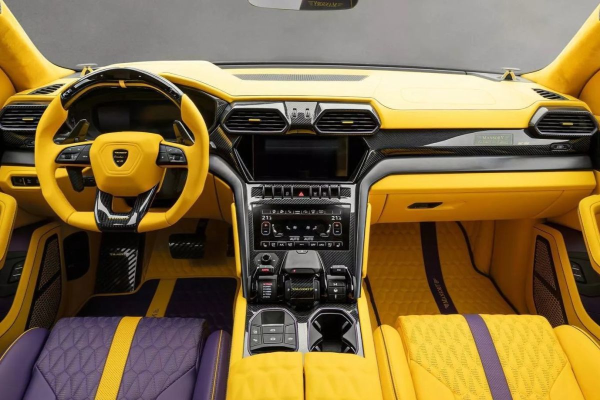 Lamborghini Urus Mansory 2024